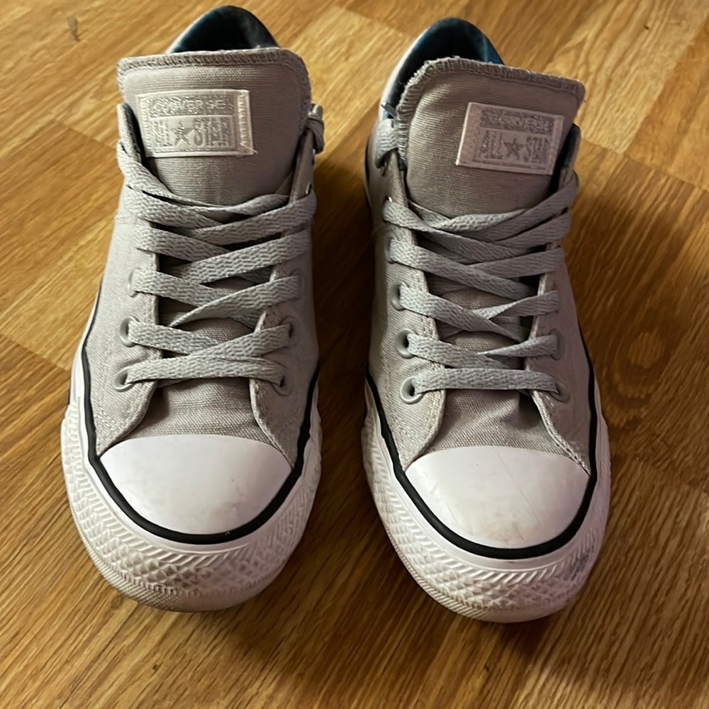 Grey size 8 converse sneakers